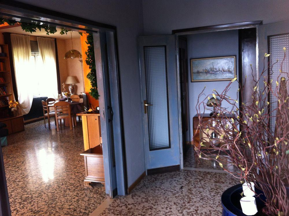 Guest House Villa De Ros Saló Exterior foto