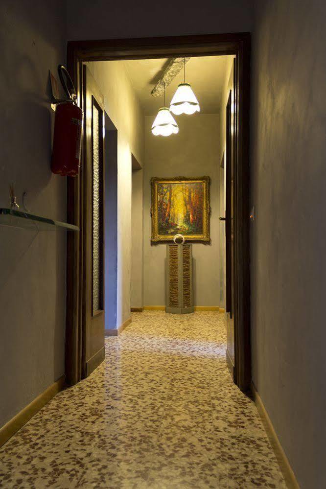 Guest House Villa De Ros Saló Exterior foto